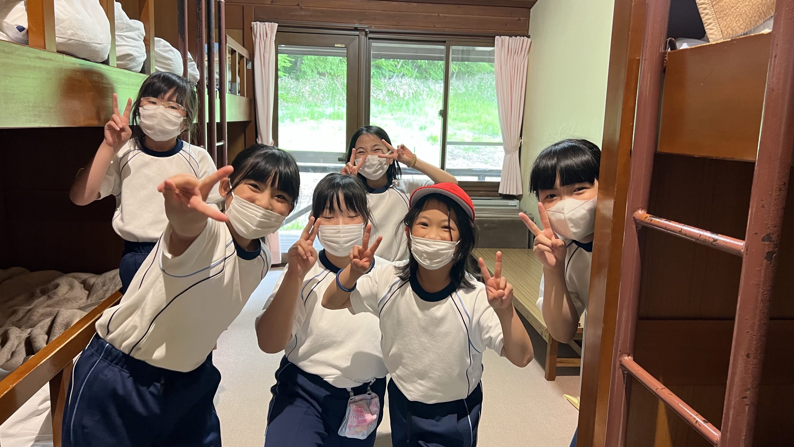 【参考画像】ぼくの小学校 窪っ子美術館 4年 木版画「刷って 彫って 見つけて」 – 氷見市立窪小学校